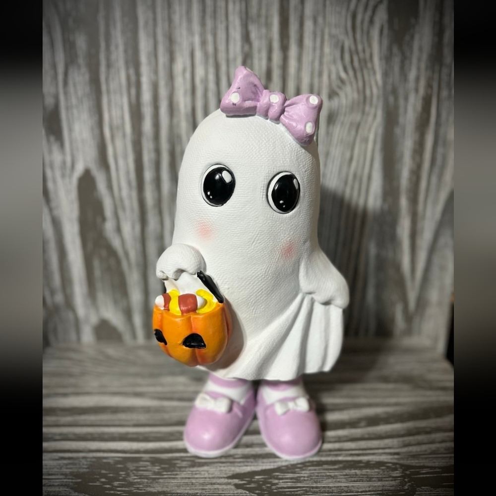 14" Viral Polkadot Bow Ghost Girl Purple